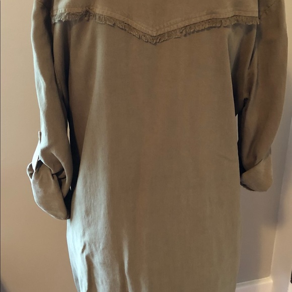 Cloth and Stone button up tunic size medium - Picture 5 of 7
